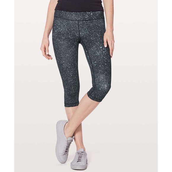 Lululemon Wunder Under High Rise 17” Crop - Picture 2 of 8